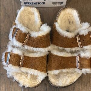 Birkenstock Kids Tan Shearling Sandals